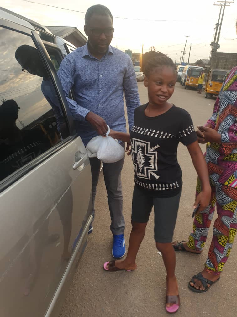 nattybanx's tweet photo. Early morning drive to Agege to share small food stuff regardless of Age or Religion.
Love over Religion
#loveinaction
#lgaf
#RCCGTP https://t.co/KXVKWudFWY