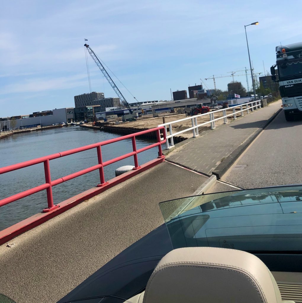 #Startbouw
Plaatsing Kadewanden #Tolhuiskanaal BLOK_C1
Kop Grasweg Buiksloterham Amsterdam Noord
#technischweer 😀🌞

I.o.v. <a href="/deAlliantie/">de Alliantie</a> realiseren wij hier 46 sociale huur appartementen
@SlokkerGroep 
<a href="/atelier_PUUUR/">Atelier PUUUR</a> #CityplotBSH CONCEPT ism <a href="/STUDIONINEDOTS/">Studioninedots</a> <a href="/DELVAlandscapes/">DELVA</a>