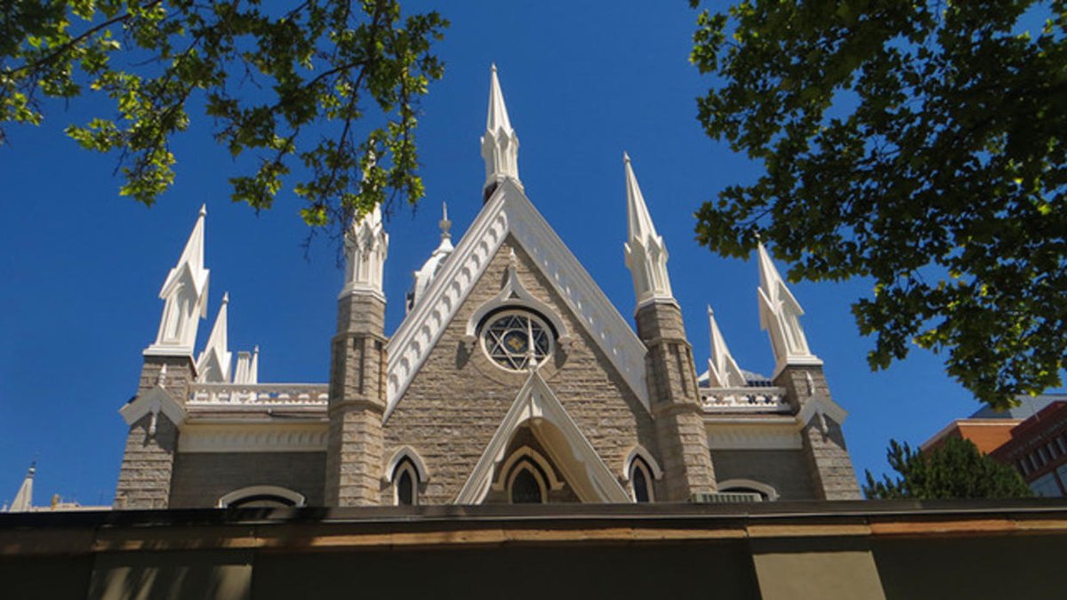 Darkest Hour בטוויטר 必须得派一个摩门教党委书记 海外的华人教会早就被渗透了 一帮假牧师 看看voa这些大外宣就很容易理解 不是头上写了牧师两个字就是上帝的代言人