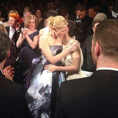 Jana7380's tweet photo. The most beautiful time ❤️
#CarolMovie #CateBlanchett #RooneyMara https://t.co/dAFCQfeS09