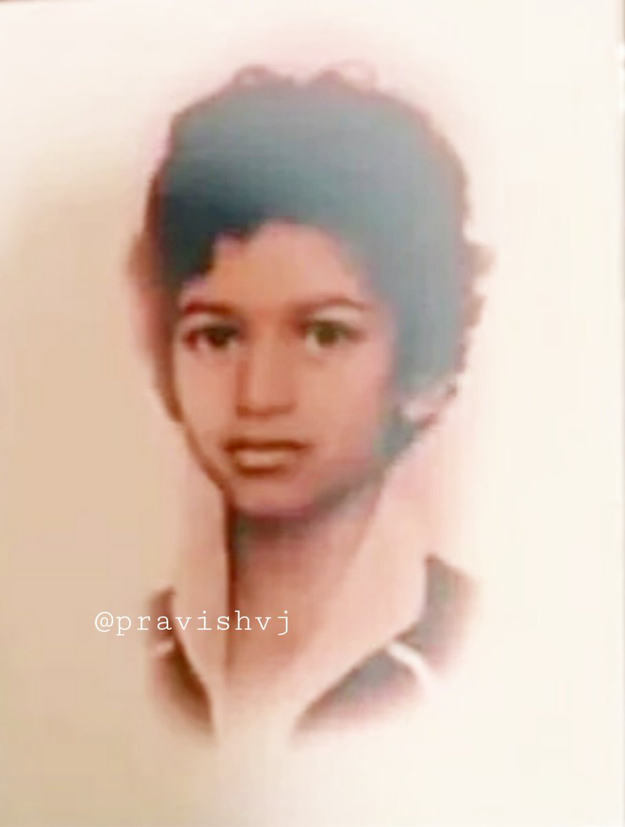rodrigues_adorn's tweet photo. Thalaivaar #Thalapathy @actorvijay Anna Childhood Photo in the Movie #Priyamanavale ❤😍 https://t.co/VqdV378EqX
