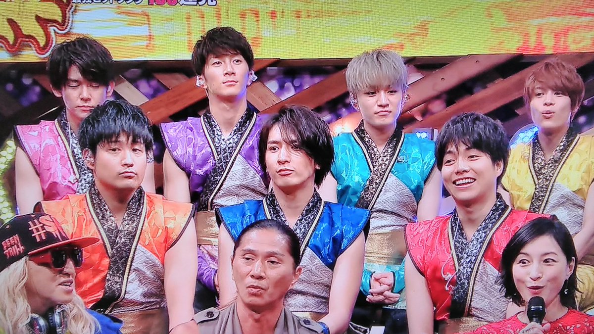 O Xrhsths しーちゃん Sto Twitter ジャニーズwestと一緒にwestv鑑賞 地上波テレ東音楽祭でもきた衣装 メンカラもわかりやすくていいよねー ズンドコも元気がでるなー
