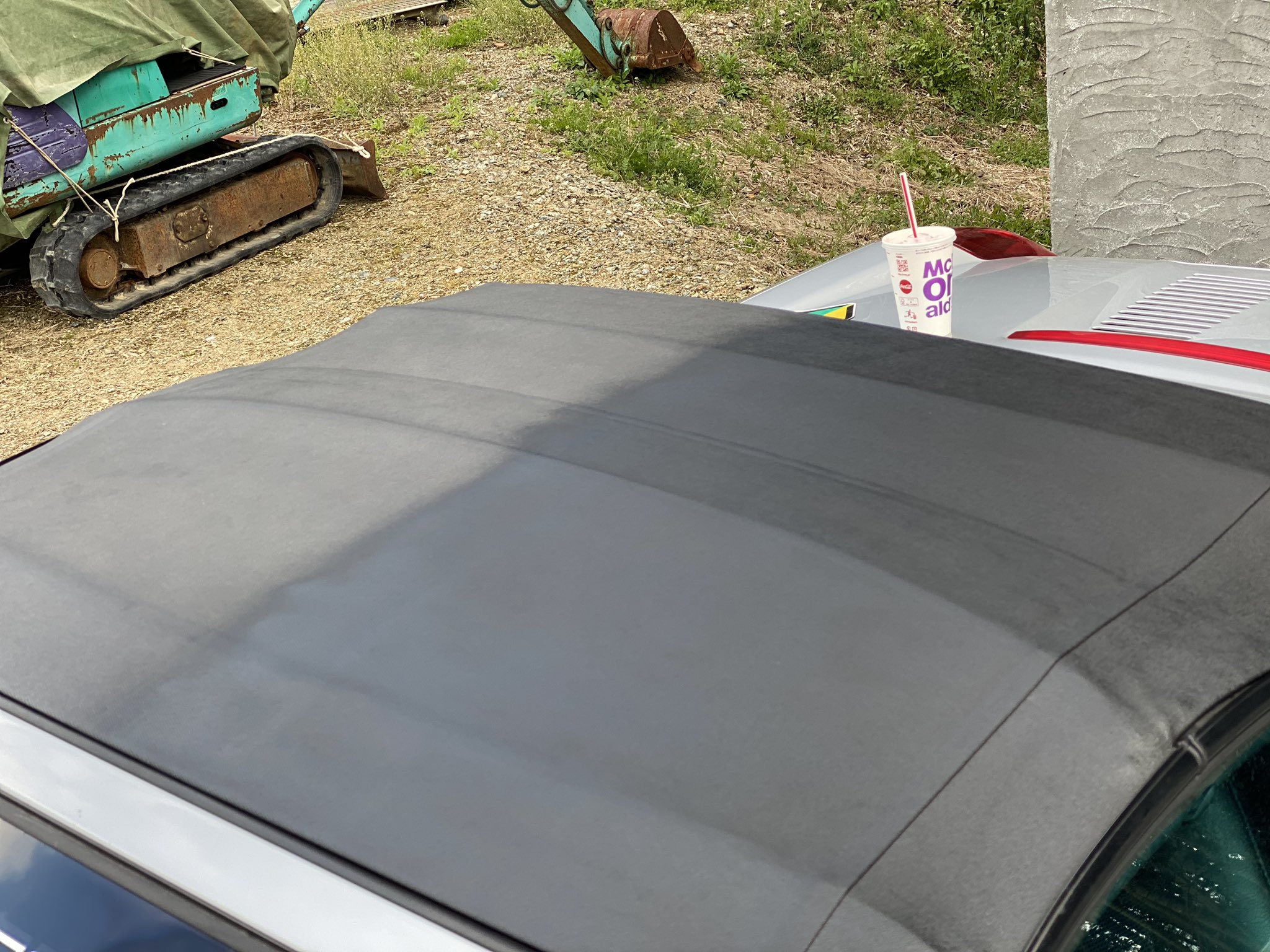 しんの 純正幌を使っているmr Sオーナーさん Kureから出てるシリコンスプレー 吹きかけて拭くだけでめちゃくちゃ綺麗になります 驚くぐらいツヤが出て新品幌にかえたれべるで綺麗になります しかも防水 撥水効果あり 300円くらいで買えるので