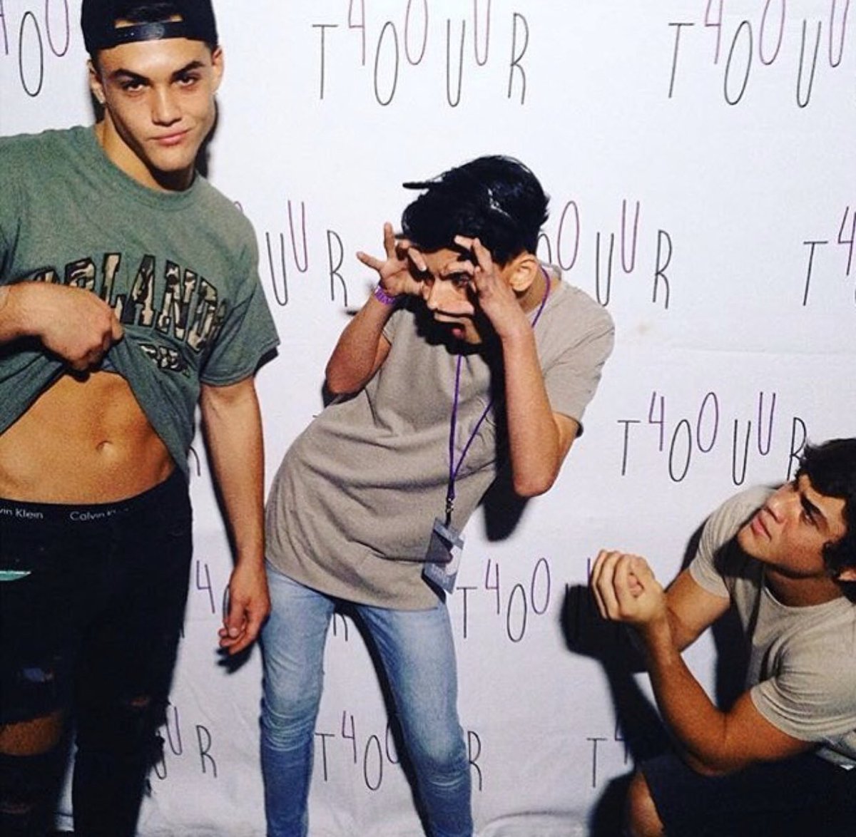 7HOSE0K's tweet image. enjoy some of my favorite #4ou pics cause i’m just soft for 2016 rn