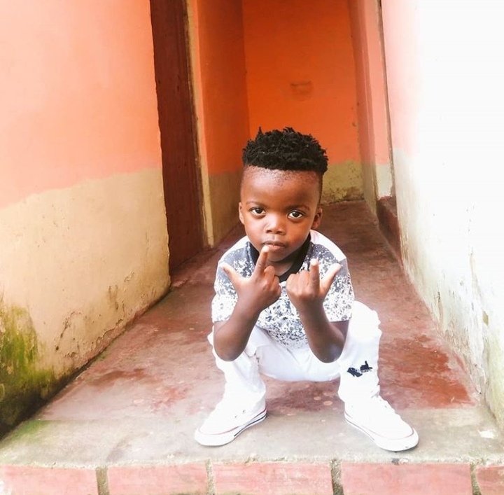 NjomaneWMV's tweet photo. It's my lil nigga's birthday. @MellowNUZ Love always #DaKuru.
#LockdownSAExtended #Lockdownextention #birthday https://t.co/8dPSM8n3EG