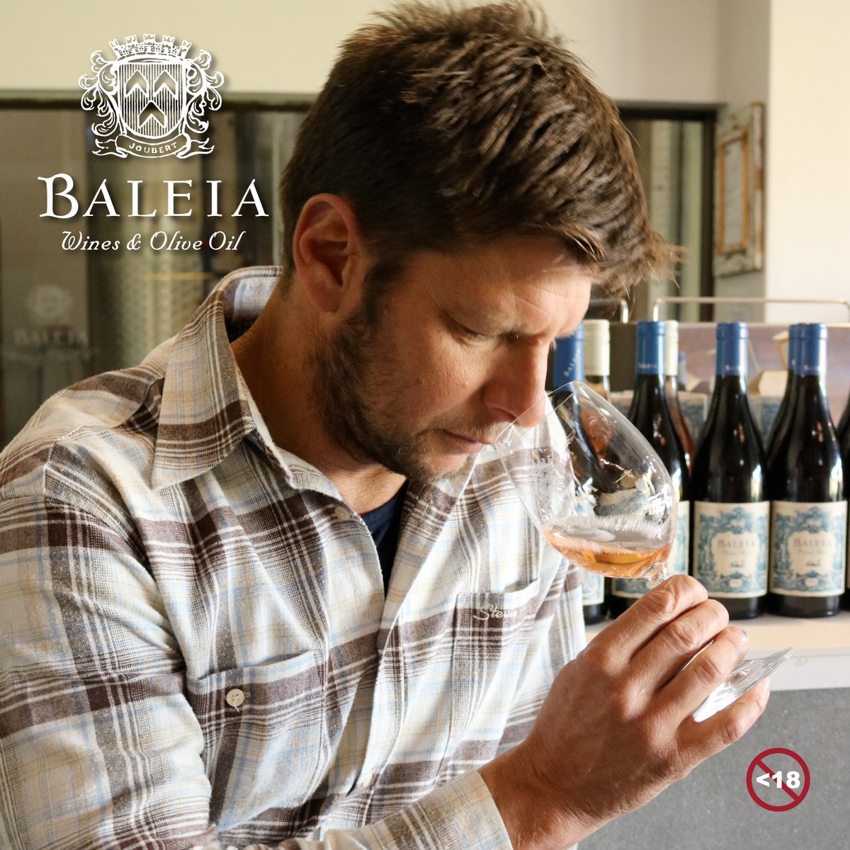 We’re going live in 1 hour! Grab your wine &amp; join us for a Rosé and Red Blend wine tasting with Baleia winemaker Gunter Schultz. 
Don’t miss it &amp; taste along at home. 
Join us here: baleiawines.com/live-stream/ 
#AloneTogether