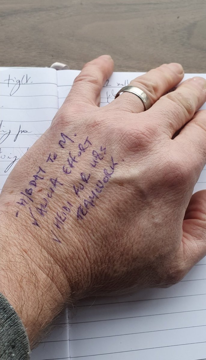 davelee0707's tweet image. A fellow coach advised to plan sessions round a single outcome. A narrow focus, at a young age group,  helps everyone. I then use the back of my hand for the important stuff; Mira's birthday,  Heidi's teamwork,  effort,  praise,  etc. Love your attitude Blaine. #valueeveryone