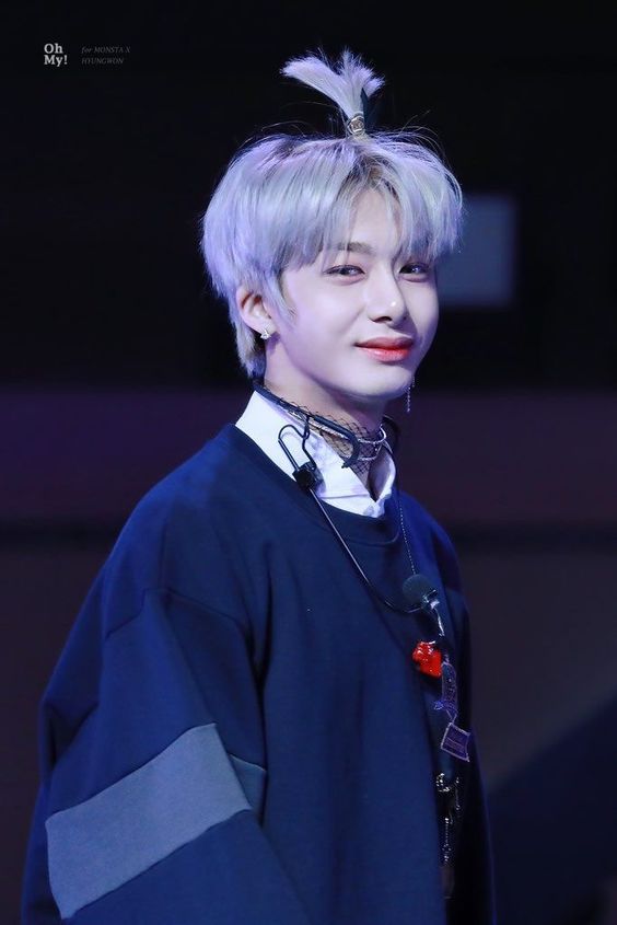  @OfficialMonstaX W