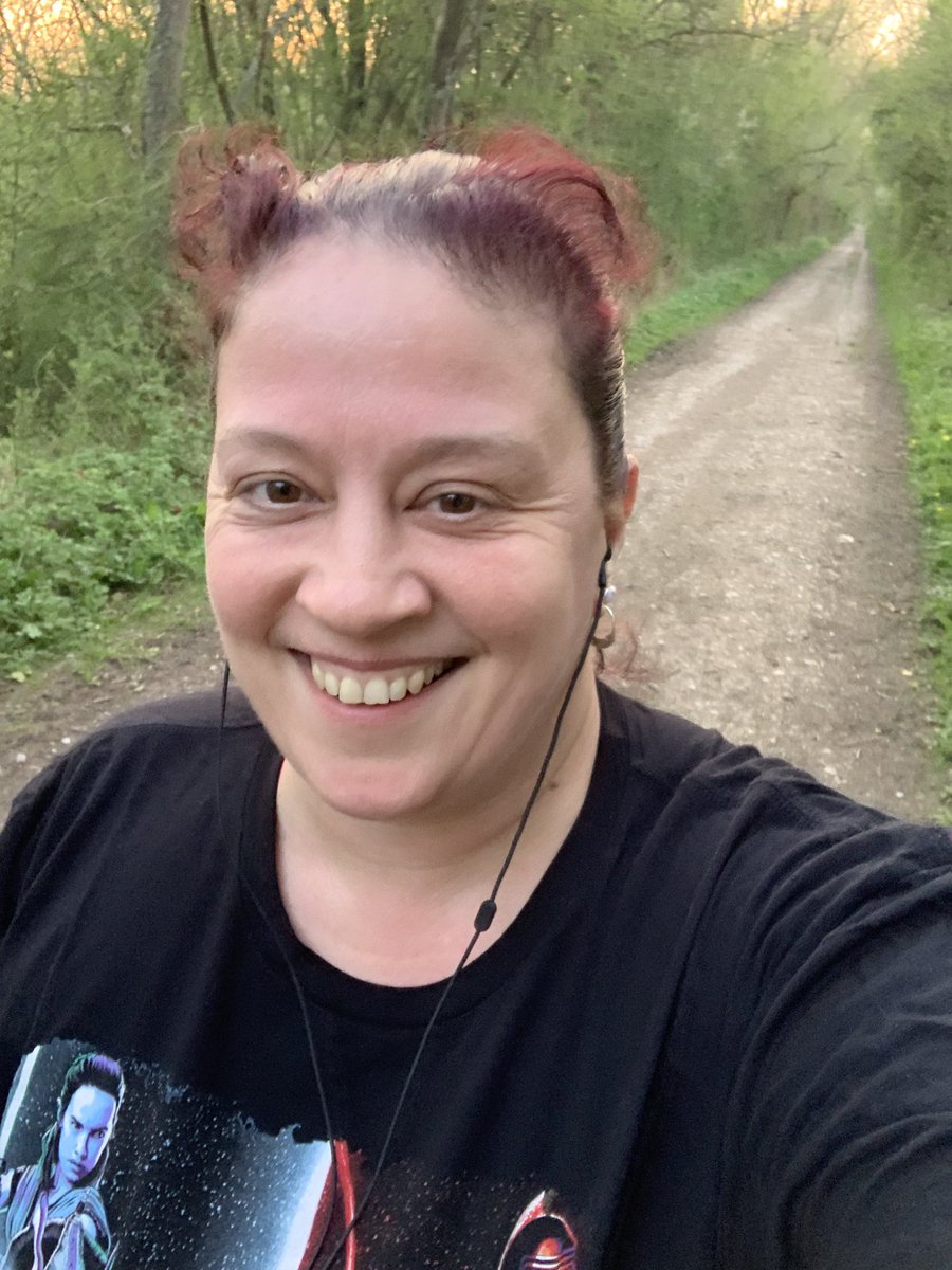 AlderaanGirl's tweet photo. Not gonna lie, after being indoors for 2 weeks, and starting to feel down and lethargic, Iβm pretty proud of myself #running #Couchto5K #firstrunever #lockdownfit https://t.co/3gmHG8r2Cw