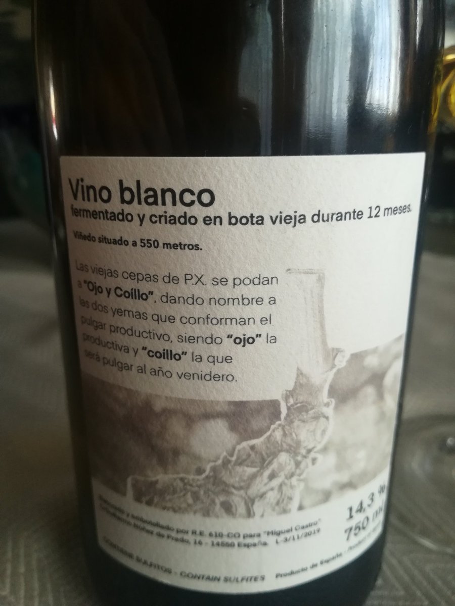 Cuando la #pedroximenez se expresa bajo velo..en botas viejas de fino..
Jugoso, redondo y algo salino al final!! #montillamorileswines
.
#winelover #ojoycoillo #winetime
<a href="/vinosdomm/">Consejo Regulador DOP Montilla-Moriles</a> #lavidaesparabeberla