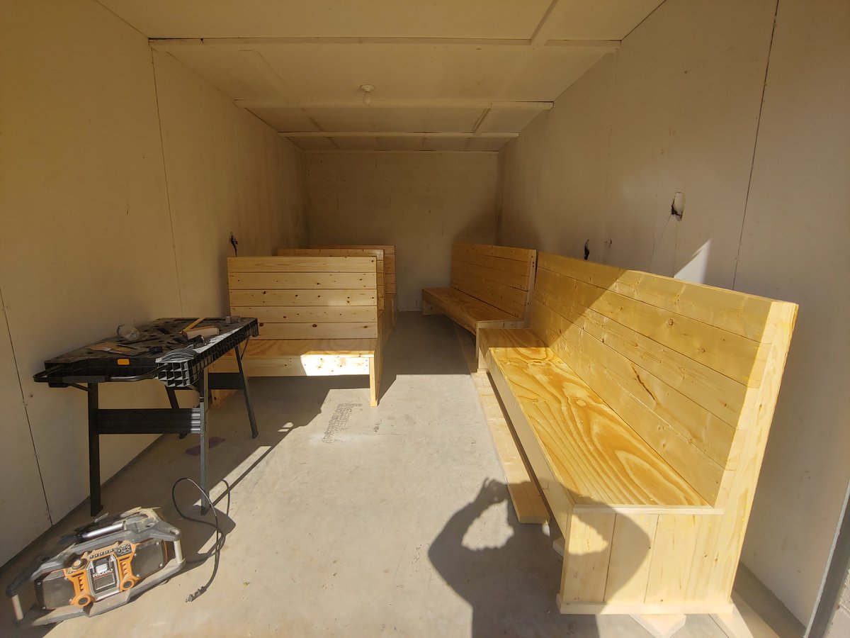 EdgeAdaptive's tweet image. Install day!!
.
.
.
#Raleigh #Garner #restaurant #restaurantowner #furniture #interiordecor #woodwork