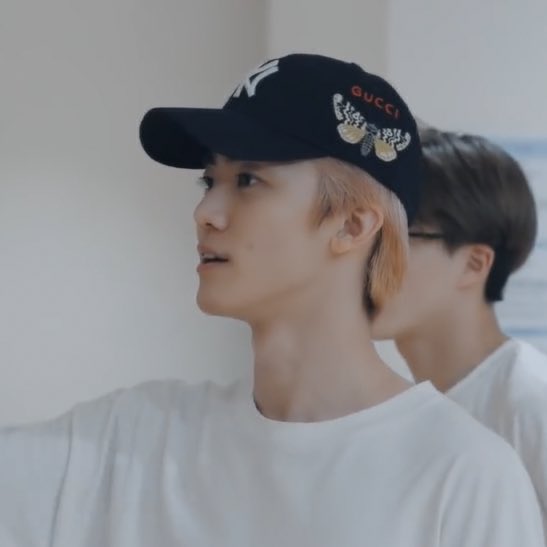 markmininline's tweet photo. หมวกกกก😱 #markmin https://t.co/1XEbFHEx4v