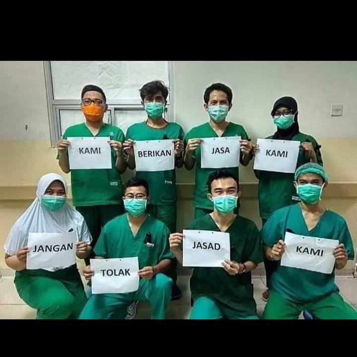 😭😭😭
Hati ini rasanya pediiih membaca tulisan para pejuang di garis depan yang mempertaruhkan nyawanya...
Apa yang Sahabat rasakan ??