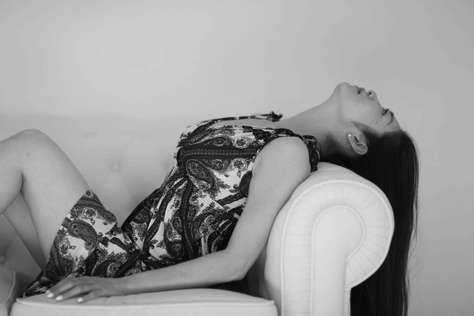 PMSのせいか&hellip;いつも絶対気にしない事にイライラ。 昨日間違えて買った充電コードの長さが劇的に短いので本当ムカつくとか。 ただ、今の御時世皆んなもイライラしてるから、一旦落ち着いてから物言ったり行動しようね。私も気をつける。どーでもいいけど<a href="/tag/%E6%92%AE%E5%BD%B1%E4%BC%9A"class="tags"><span>#撮影会</span></a><a href="/tag/%E3%82%A8%E3%83%AA%E3%82%A266"class="tags"><span>#エリア66</span></a>