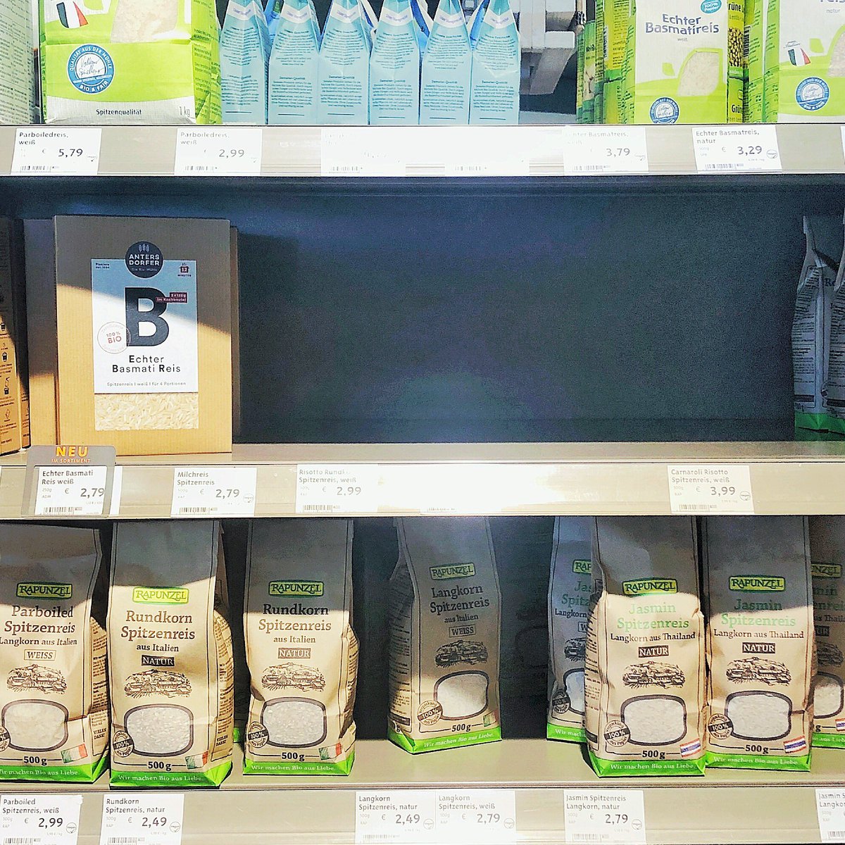 KaiNiephaus's tweet photo. How to save your #market #research budget right now:
1. Walk into the grocery store
2. Check if your product is still lined up in the shelf.

No?: Great, you produce something people actually need 👏🏻
Yes: Maybe ask people if they need your product, before putting it out there 🧑🏻‍🦯 https://t.co/gNcDrvkcAW