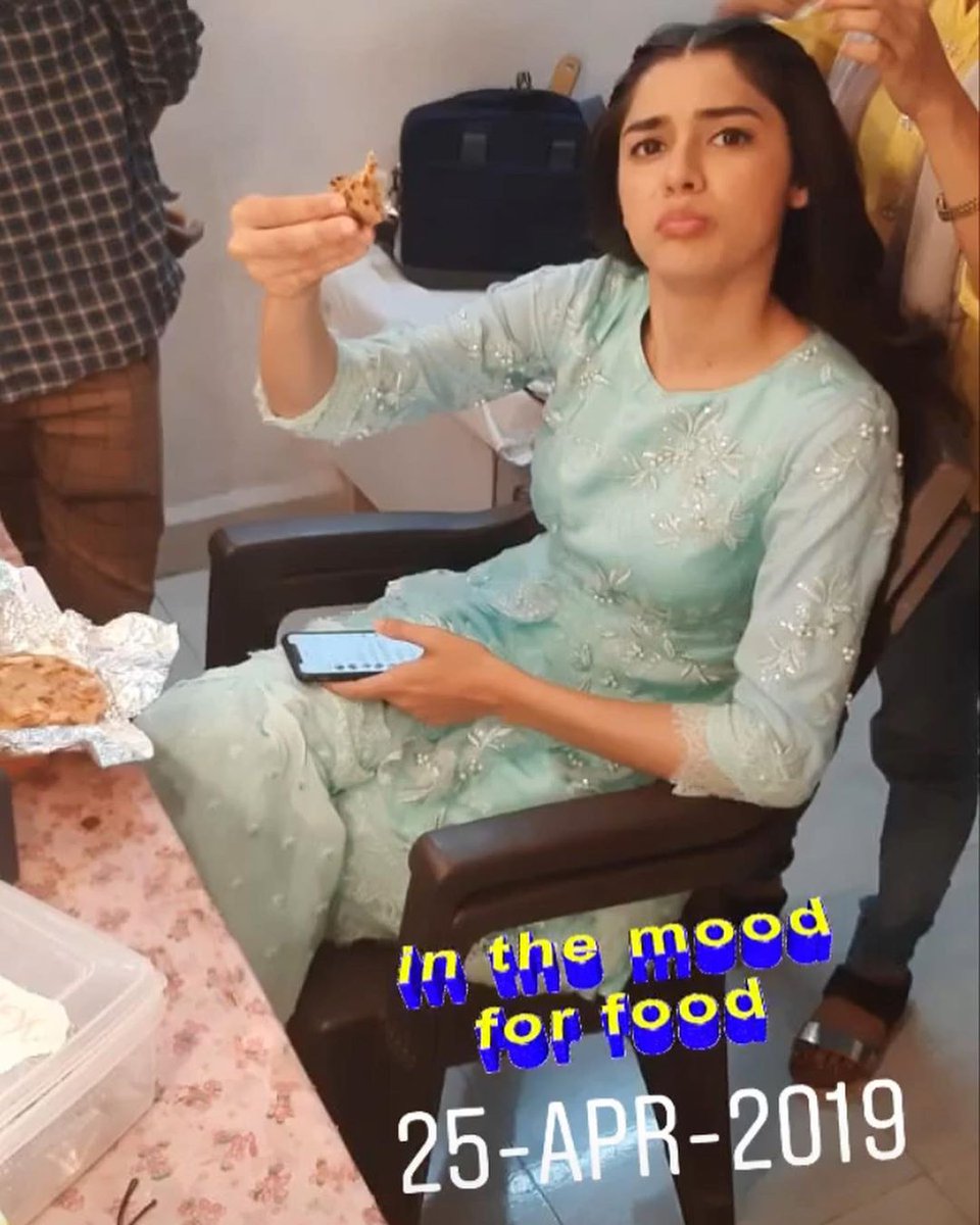 AdishaIda's tweet photo. Cute #eishasingh https://t.co/TUU7v3ngqZ