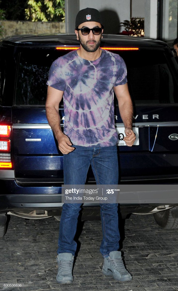 literally just Ranbir Kapoor in this purple tie dye tshirt- a thread