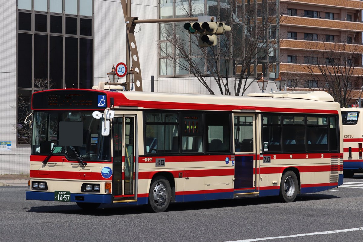 2500rpm 福島交通 Kl Hr1jnee 福島0か1516 1657 元 京王バス 郡山210あ7036 元 都営 バス 郡山210あ7030 元 西東京バス まとまった数が中古導入されてる福島交通のhr 都営と京王が多めですが西東京からの移籍もいるんですね T Co M6glgruste