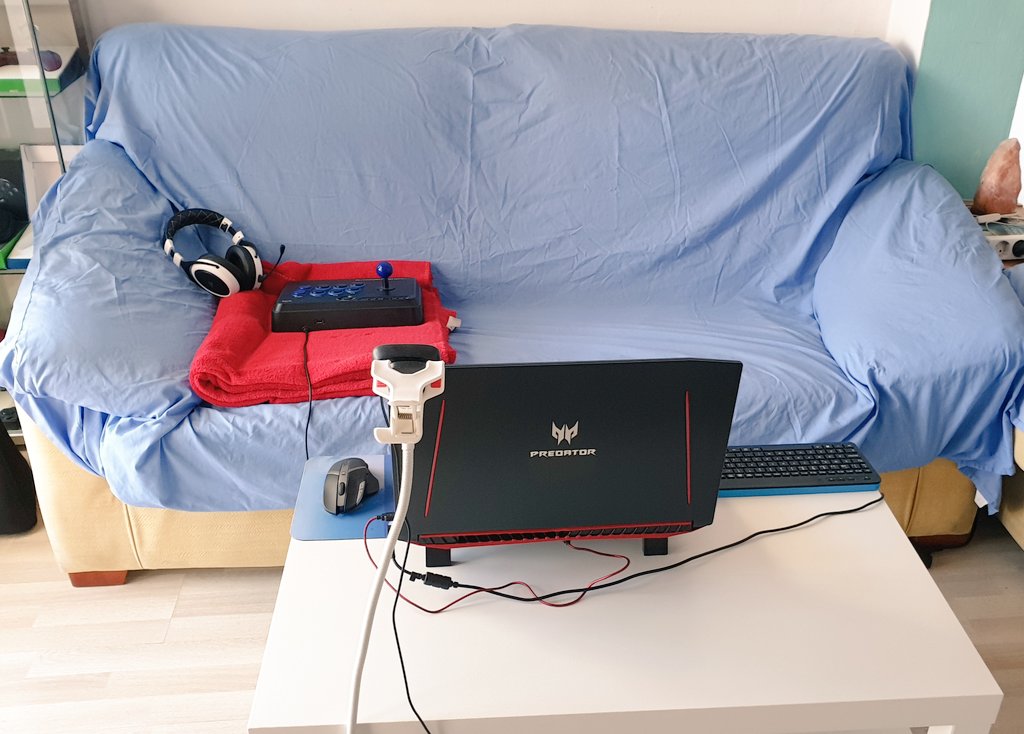 kampaner91's tweet image. En media hora empezamos el #streamin

Y hoy como #BONUS traigo un  poquito de como lo tengo todo montado

Para el que os gusta el SOFA GAMER

Y para los que me preguntais si no me molesta estar mirando para arriba aqui teneis la respuesta.

Nos vemos en 

Twitch.tv/kampaner