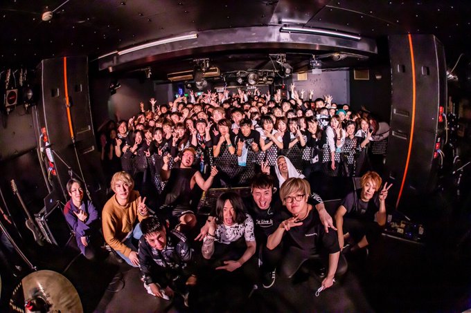 愛してやまないライブハウスのtwitterイラスト検索結果