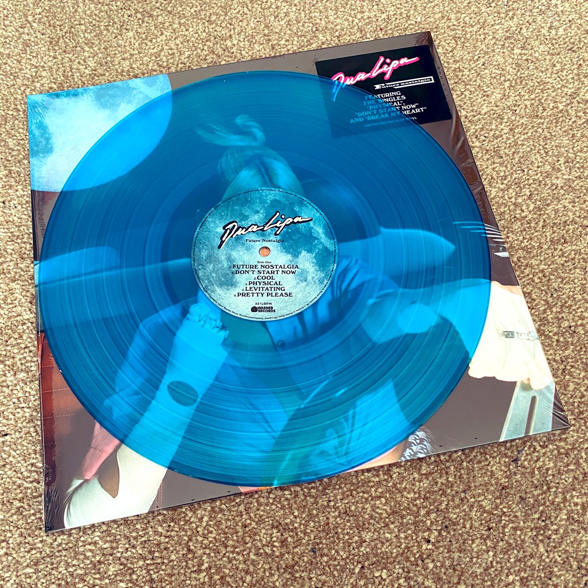 𝗳𝗮𝗯𝗶𝗼 on X: PICTURE DISC VINYL IS HERE AND SHE'S A 10/10!! 🌕💫  #FutureNostalgia  / X