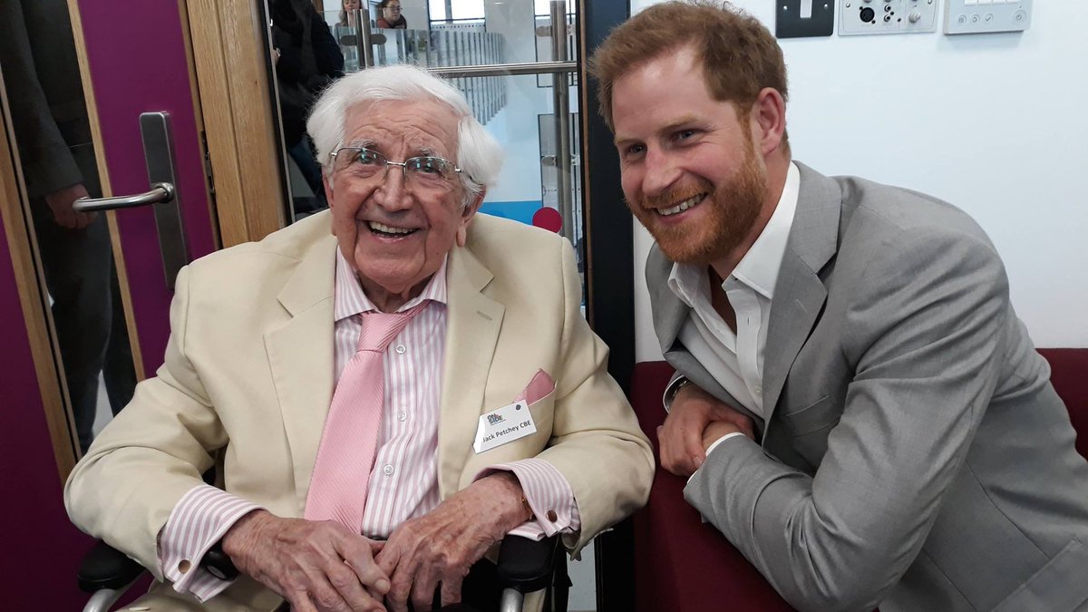 We were delighted to be joined by so many of our local community partners, funders and friends from across the @onsideyz network.
Were you there? Leave your memories below ⬇️
#youthwork #youngpeople #dukeofsussex #princeharry #barkinganddagenham #yzathome