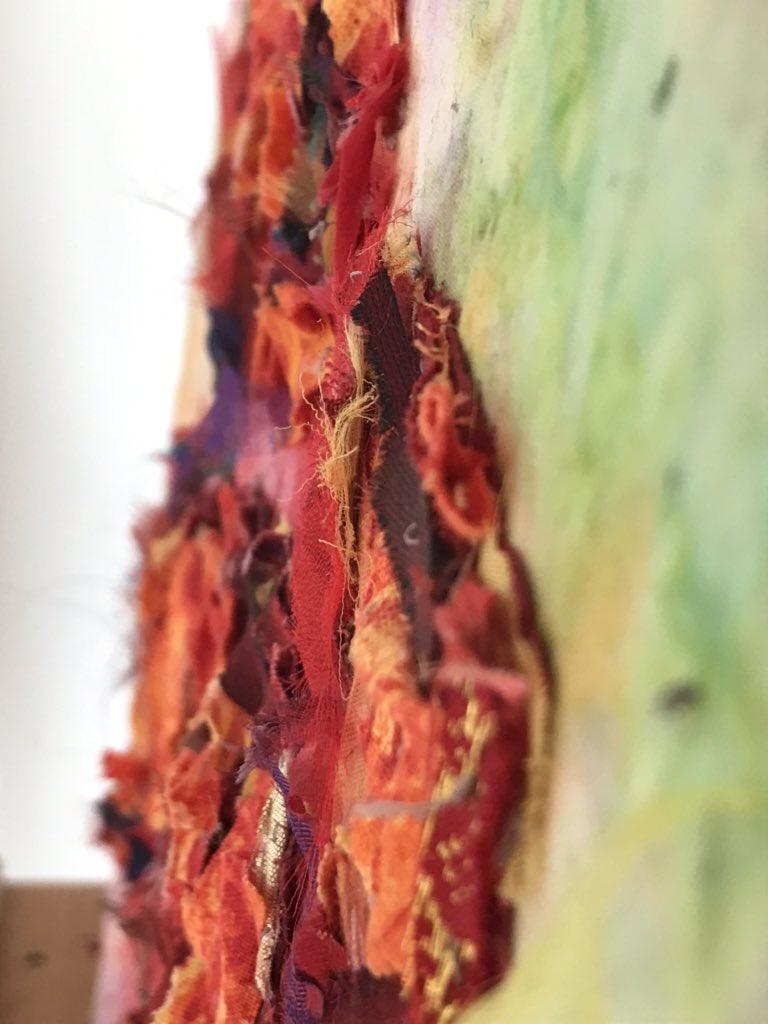 art_in_textiles's tweet image. I’ve been asked to post details of what a #collage looks like #sideon to show the depth of #fabric #layers in the picture! #textiles