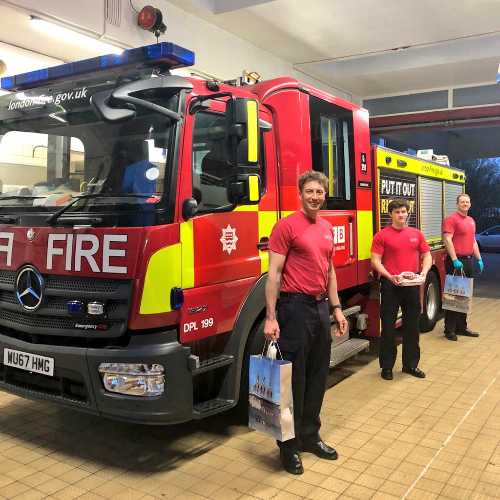 NeasdenTemple's tweet photo. Volunteers of #NeasdenTemple provided @LondonFire’s Park Royal Fire Station with packs of food. We thank the brave firefighters and rescuers for their hard work as well as our other emergency services for keeping us safe during this crisis. #COVID19 #coronavirusuk https://t.co/SX7M3goxJD