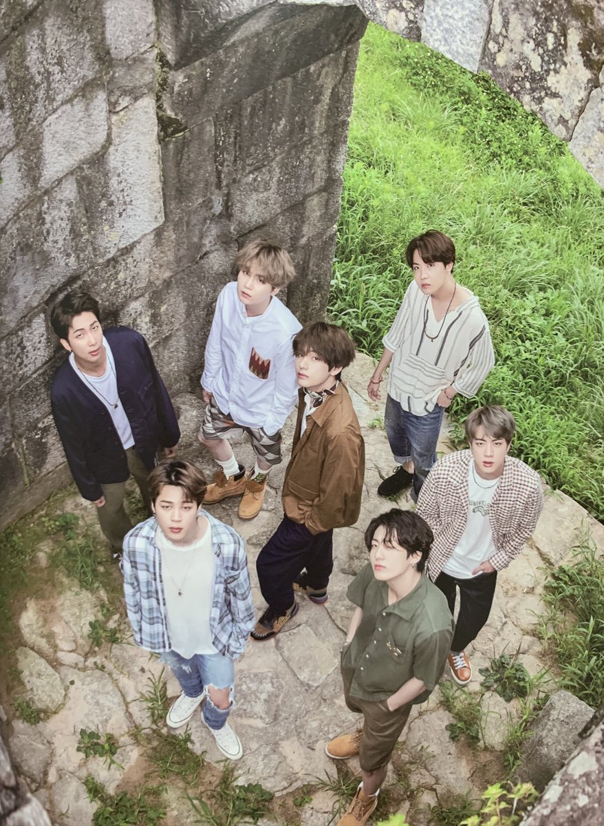 PBluepurple's tweet photo. BTS Summer Package 2019.
#SumPack #방탄소년단
#BTS @BTS_twt https://t.co/Ibq0SFuDHv