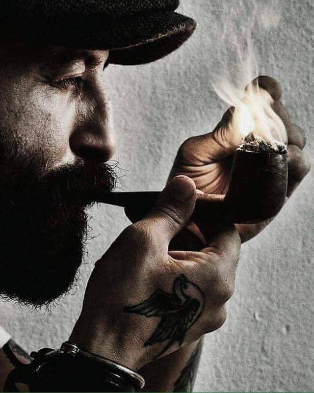 أعتقد أنك ترسمين الأن لوحة بعنوان أنا #والغياب وهواك .!