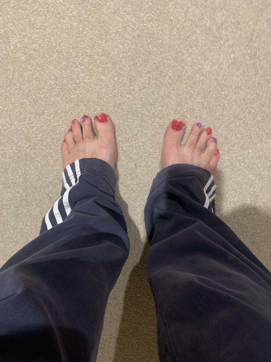 3/3 Like I said at the start of this thread, we had the complete   #stumpfest experience. The little   #CharliesAngels did my nails & makeup. Very hilarious fun for some.  @OfficialBlueyTV