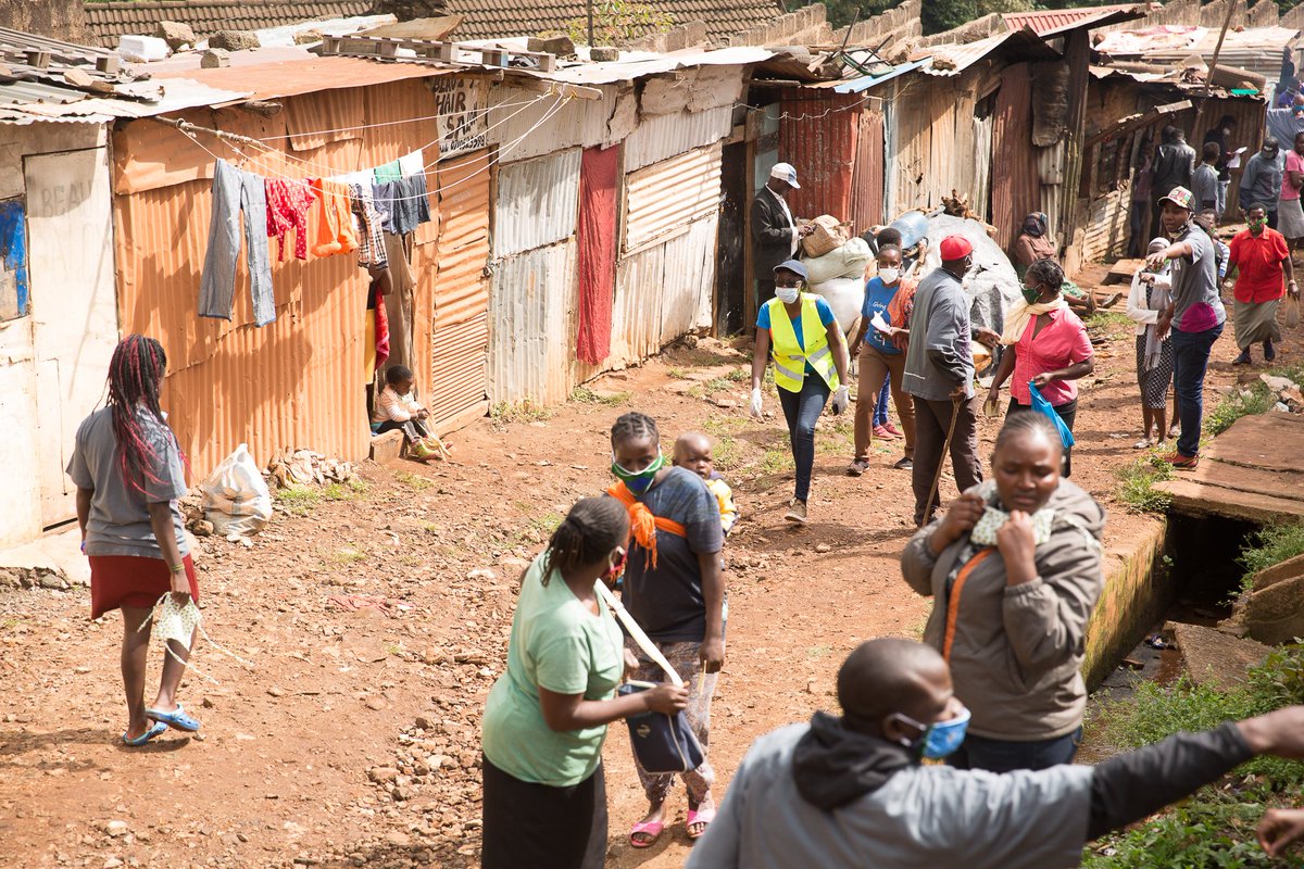 alnafrica's tweet photo. The #Covid19 pandemic has continued to disrupt the way of life for many vulnerable families. We have donated a 21-day food hamper to 400 households at the Deep Sea Slum in Nairobi as part of our ongoing CSR initiative to mitigate the pandemics' impact. https://t.co/iEt0foMqY3
