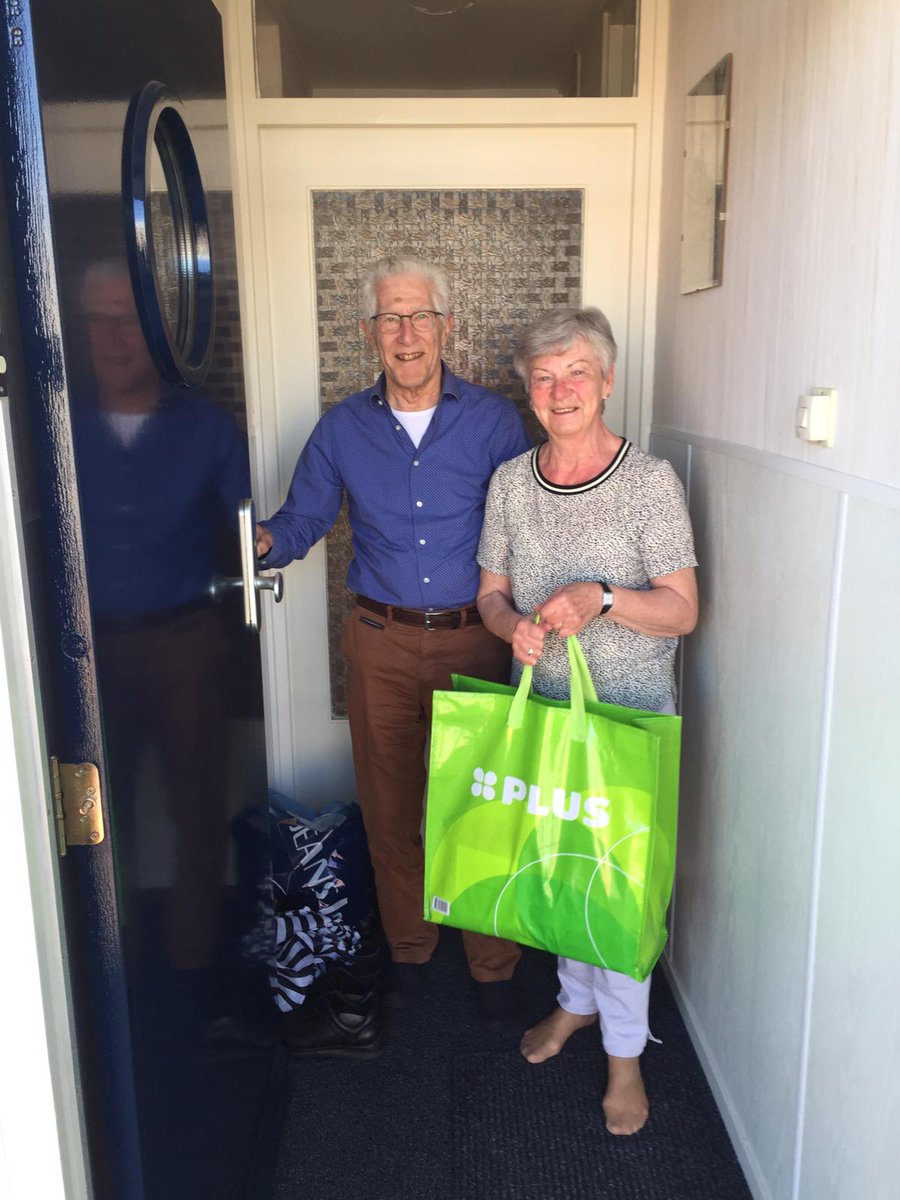 excelsior20's tweet photo. We gaan nog even door met verrassen! Voor #cock #hans #peter #joop #staysafe #fijnepaasdagen https://t.co/xIRJSjm10b