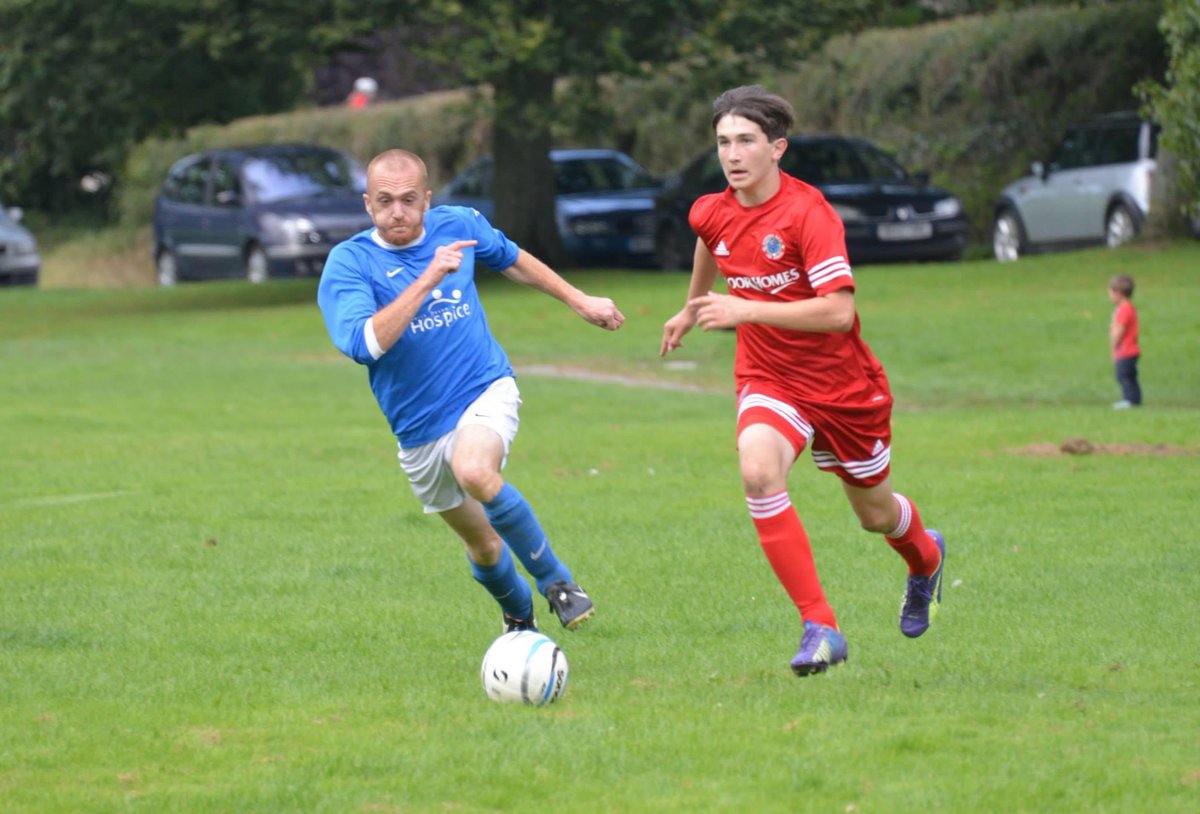 Thanks <a href="/mitchthorne98/">Mitch Thorne</a>. If you’re a football person join the challenge of posting a footy pic once nominated you have 24hrs to post a picture of yourself as a player or donate £30 to charity @JoeComerford31 <a href="/JamieGiff/">Jamie Giffard</a> <a href="/jackmoses97/">Jack Moses</a>