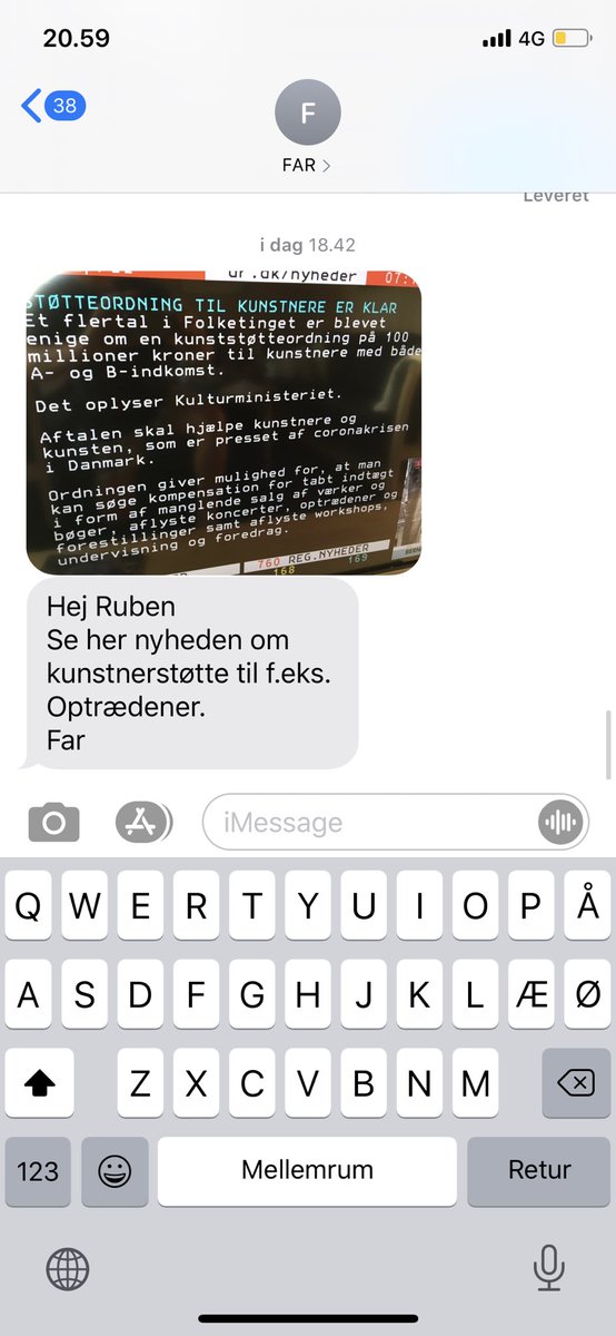 Min far har sendt et billede af en nyhed på tekst-tv. Det var nemmere end at sende et link. Årets Webstar - jeg har det ikke fra fremmede.