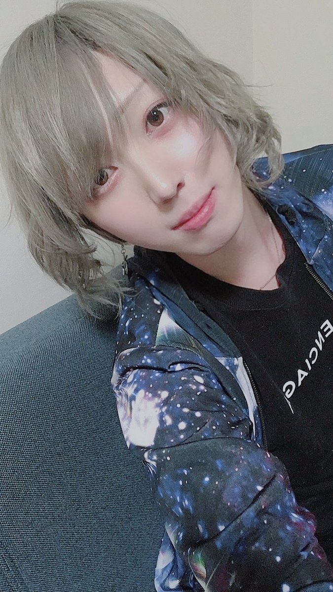 こっぴー 蛍 パブリックボーイズ 髪の毛くるんくるん