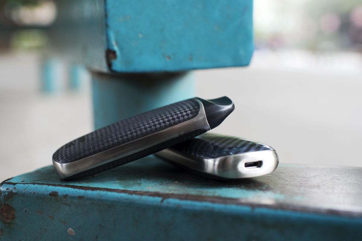 SMPO18's tweet photo. strong and powerful draw👍

——

SMPO
VAPE IT SIMPLE

——

#smpo #smpopod #podsystem #podvape #vape #pod #podstick #vapepen #vapesociety #vapedaily #innovation #myuwellEvdilo #uwellEvdilo #vapeo #vapegod #vapeclouds https://t.co/l2gRSQyiHt