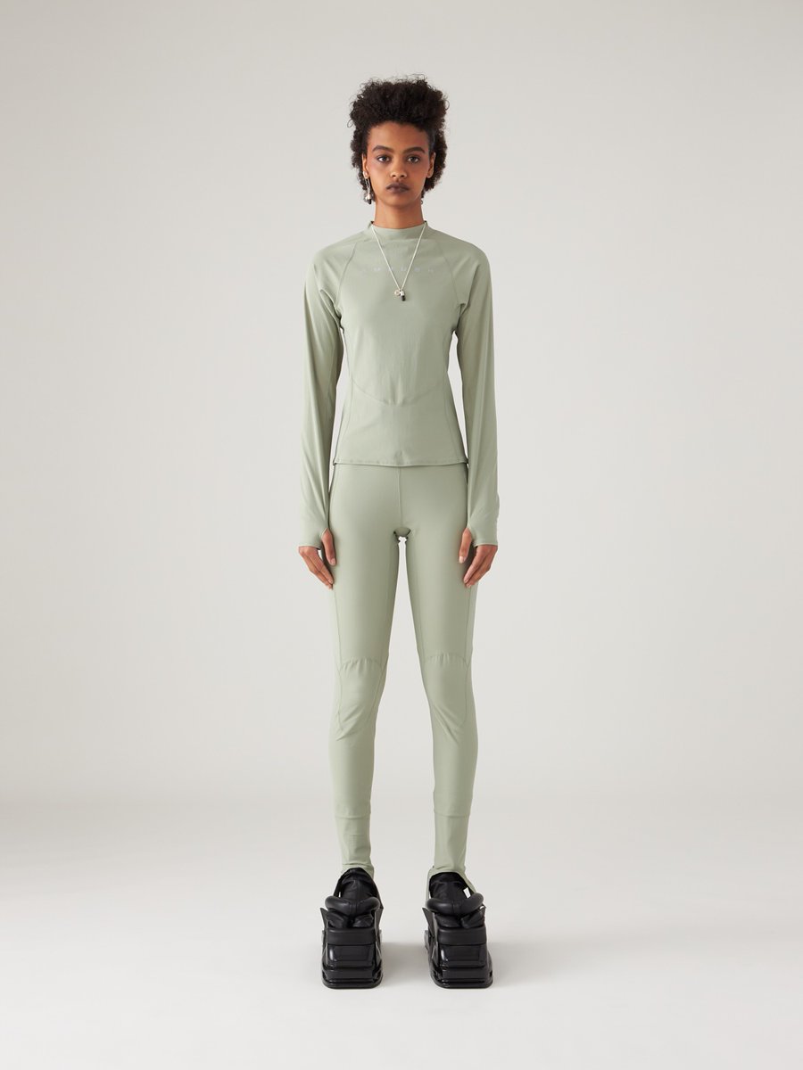 ambushdesign's tweet photo. The form fitting SCUBA PANTS are made with a branded elastic waist and slit detailing along each leg. Find yours in BLACK, BEIGE and MINT at AMBUSH® WEB SHOP.

[FREE SHIPPING until Wed. May 6th]

https://t.co/VbVTaQjrDZ #AMBUSH #SS2020 #SCUBAPANTS #SCUBA #PANTS https://t.co/IDibKpGNtd