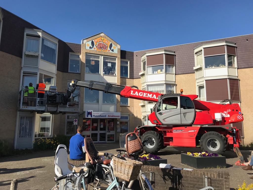 TopcuJ's tweet photo. Trots om voor zo'n bedrijf te werken #Lagemaat 
Firma Lagemaat steunen de mensen bij Wendhorst en brinkhoven in #Heerde https://t.co/QomWthiPbg