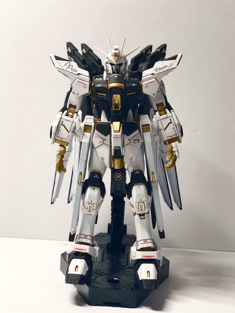 ストライクフリーダムガンダムRG 初めてエアブラシで全塗装した