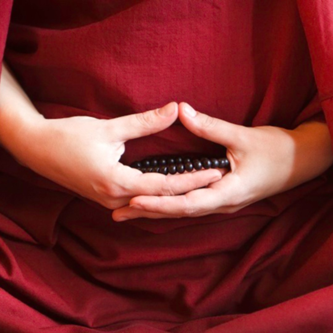 "People feel that because they are meditating they have to be doing something. Actually meditating means that you are doing nothing."

~ Guru Rinpoche~