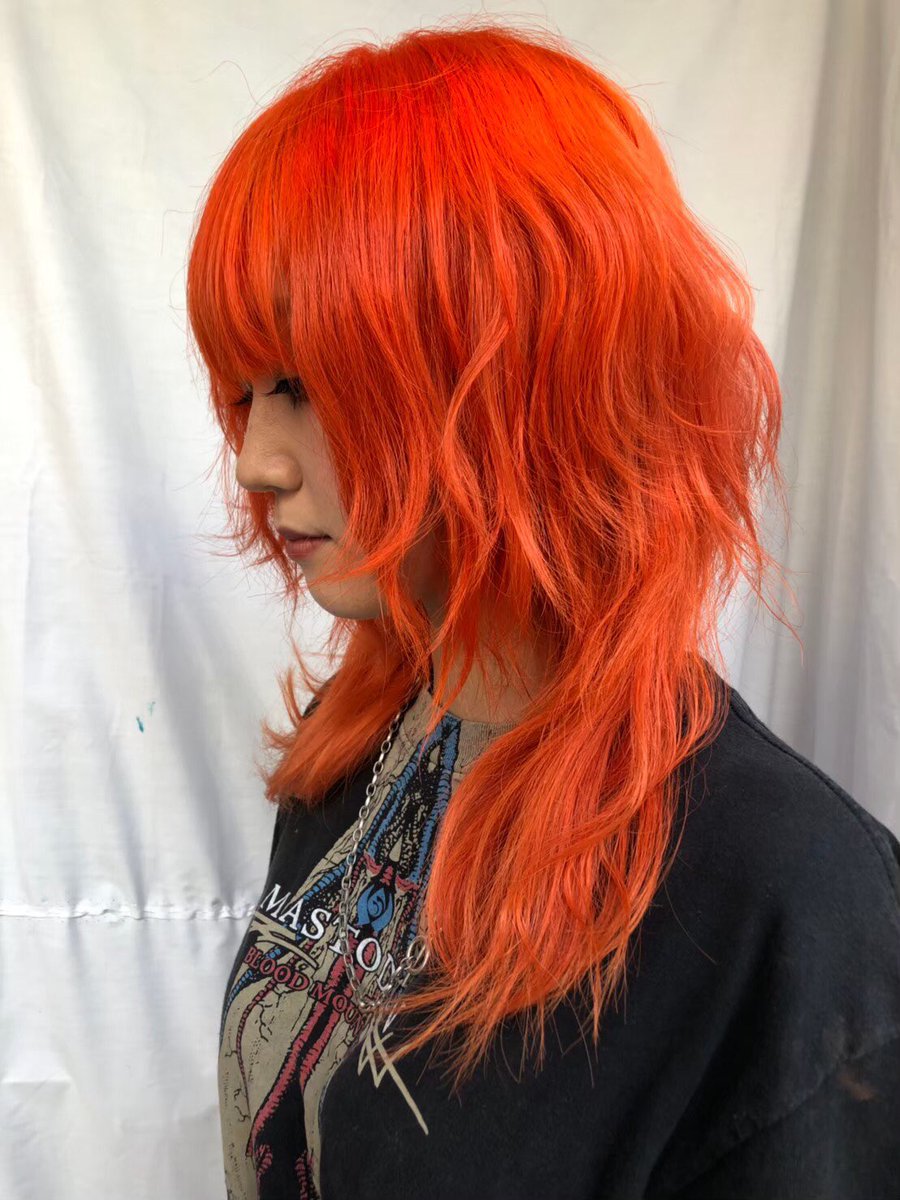 Trickstore Trickmonster Twitterren オレンジカラー ウルフヘアーでカッコ良さアップ 心斎橋 アメ村 オレンジカラー 派手髪 原色カラー ウルフカット