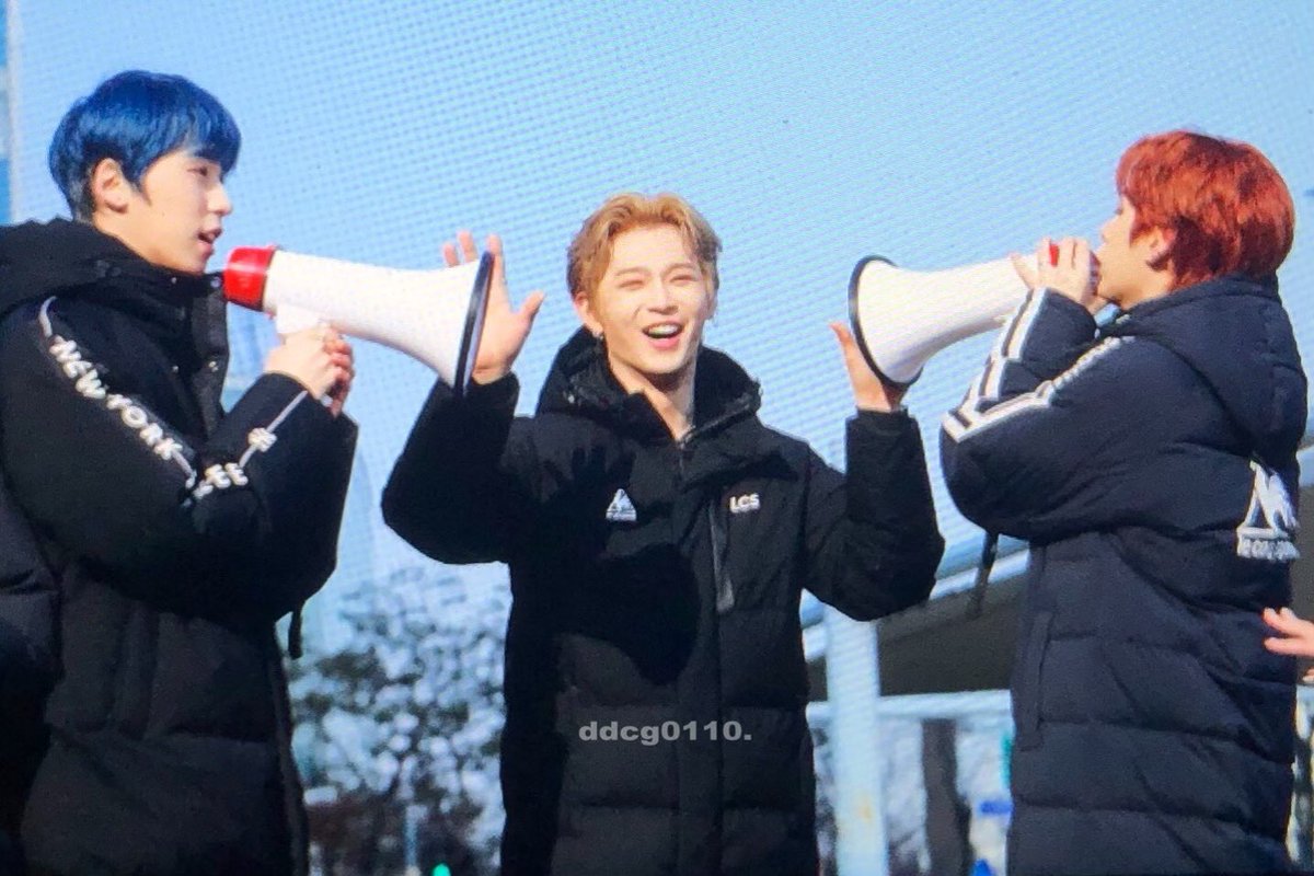 HQ and preview, becouse we deserve every version of this smile