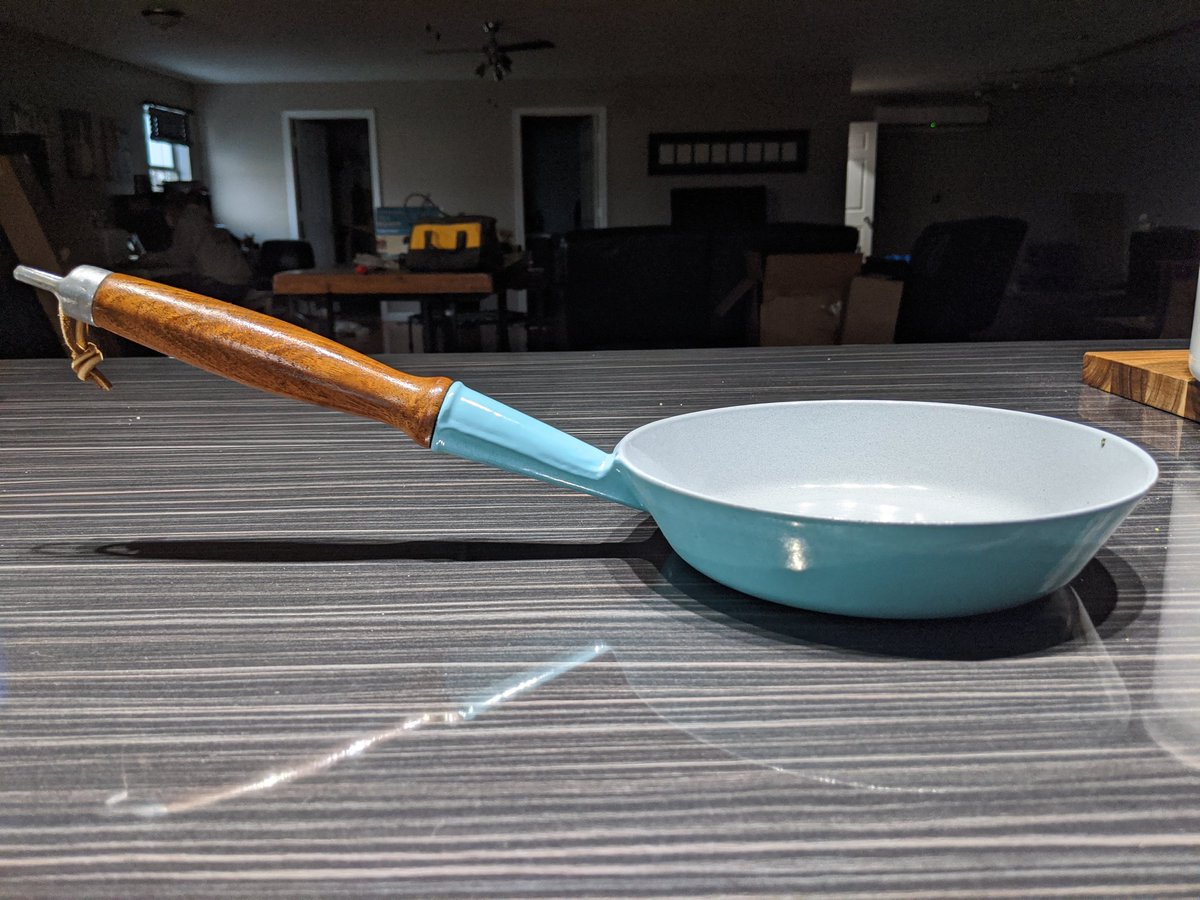 roofandskillet's tweet photo. @lecreuset I purchased this at a open market in Shipshawana OH for $9.00.  I was hooked!  I have spent eight times that for similar pieces and am always searching for my next piece of Le Creuset. https://t.co/HfOEe8nATd