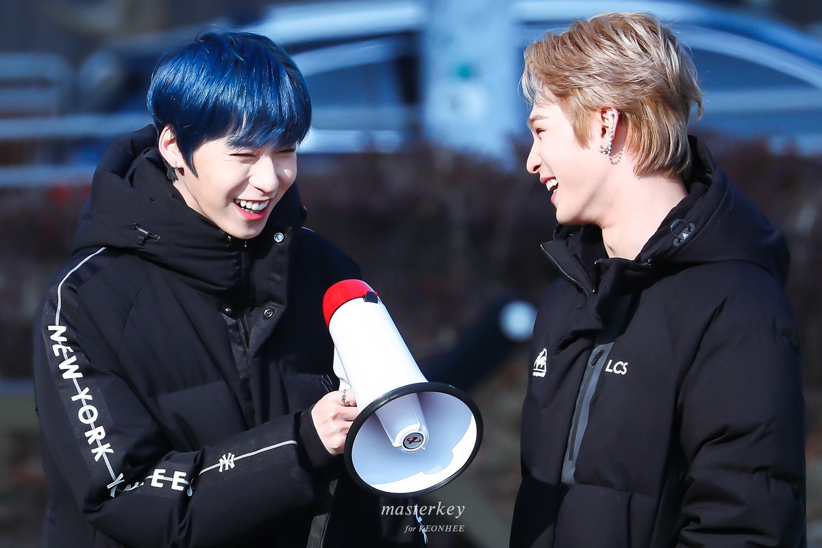 HQ and preview, becouse we deserve every version of this smile