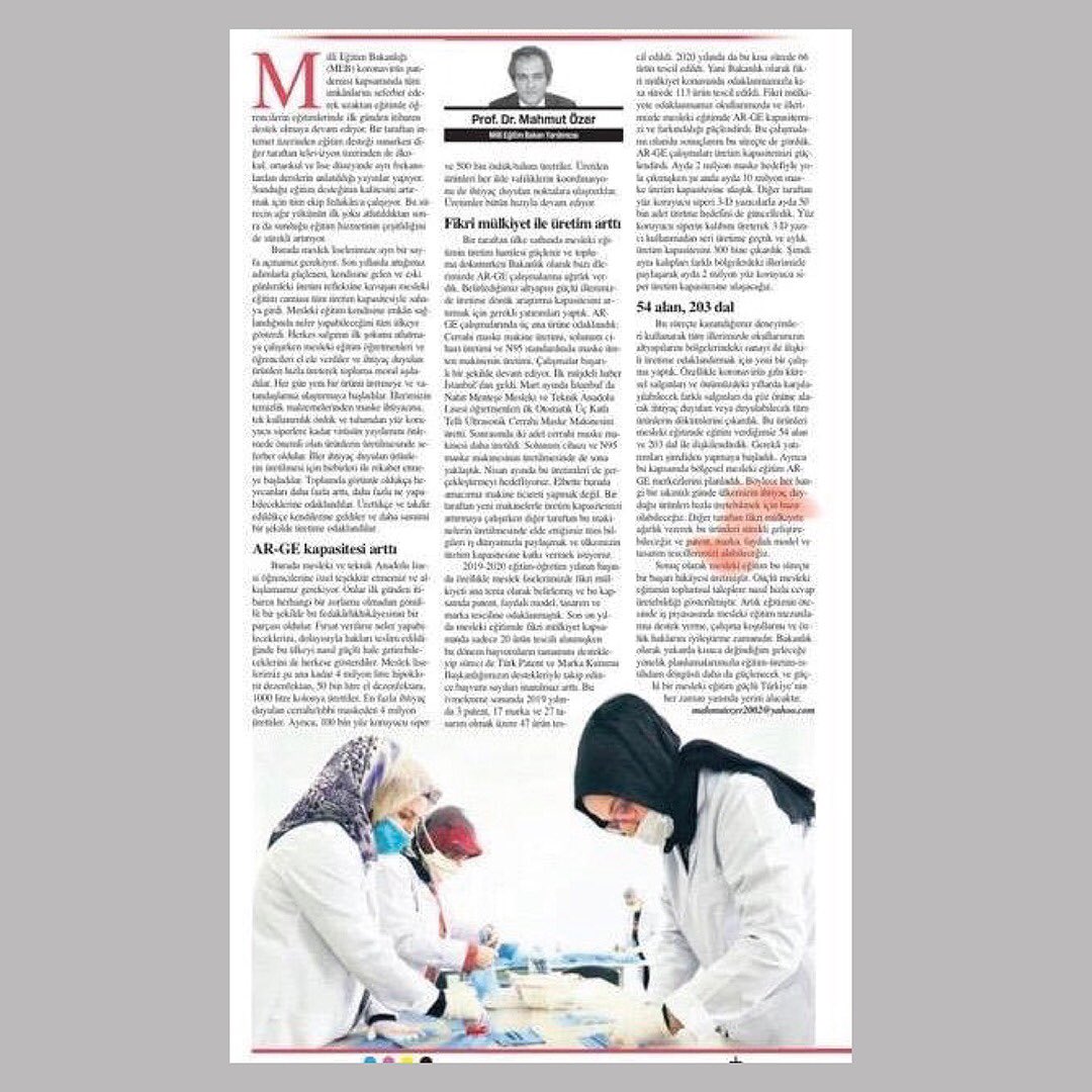 Milli Eğitim Bakan Yardımcımız Prof. Dr. Mahmut Özer:
Ayda 2 milyon maske hedefiyle yola çıkmışken şu anda ayda 10 milyon maske üretim kapasitesine ulaştık. Yüz koruyucu siperi 3-D yazıcılarla ayda 50 bin adet üretme hedefini de güncelledik.
<a href="/tcmeb/">Millî Eğitim Bakanlığı</a> 
bit.ly/2V0fs2T
