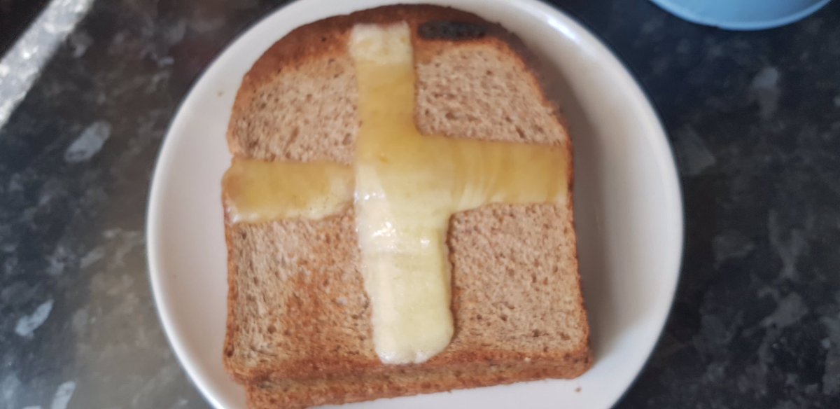 ReverendBoogie's tweet image. Ladies and gentlemen I give you an amazing invention, @MissAlohaLondon Hot Cross Sandwich!  A work of sheer genius.