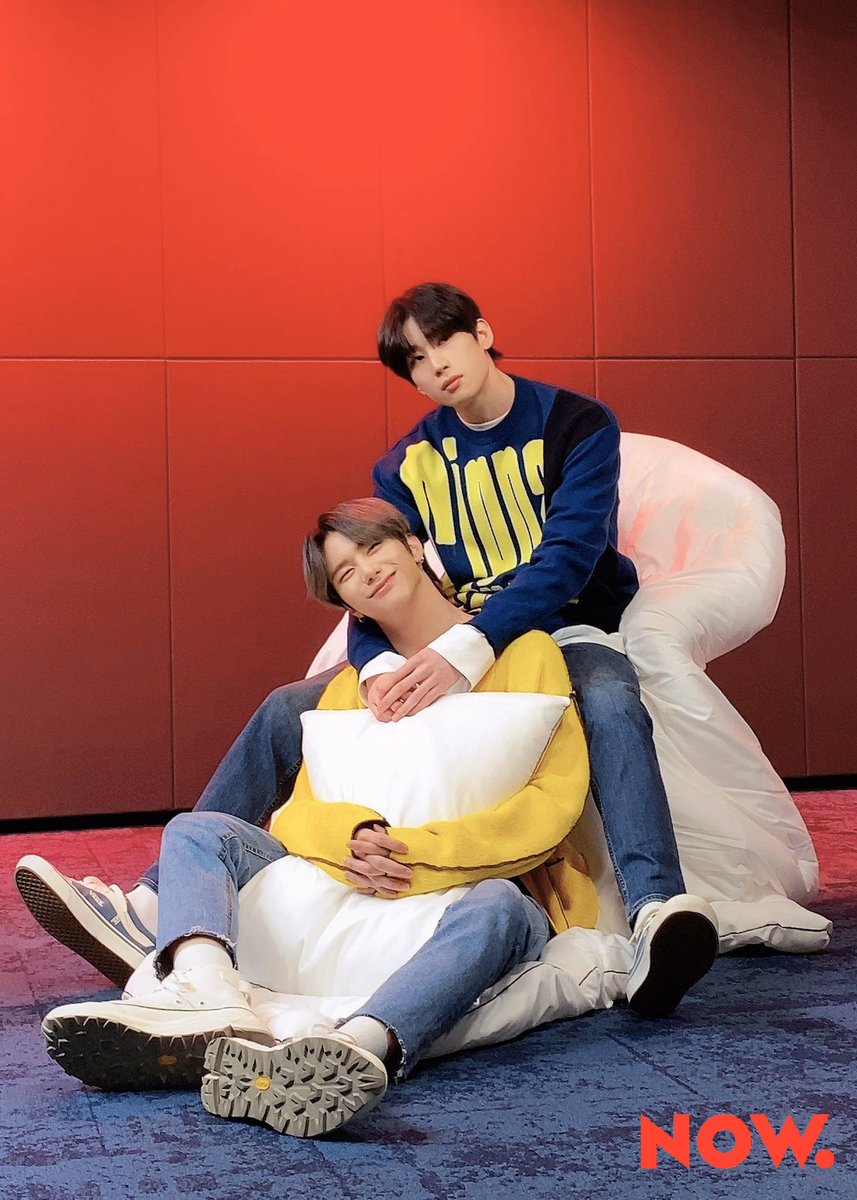 npop_zip's tweet photo. ʚ˘◡˘ɞ 속닥속닥... 무슨 얘기 하고 싶어? 뭐 했음 좋겠어? 나우의 새로운 오디오쇼 #빅톤 의 #이불킥🛌 호스트 #한승우 #강승식 이 다 들어줄게🌸🌼 문자번호 #7117 (정보이용료100원)로 [이불킥] 말머리달고 보내주세요💞 4/14 화요일밤 9시에 다같이 이불킥😉 #VICTON #NOW온에어 https://t.co/uTfAKRFrpV