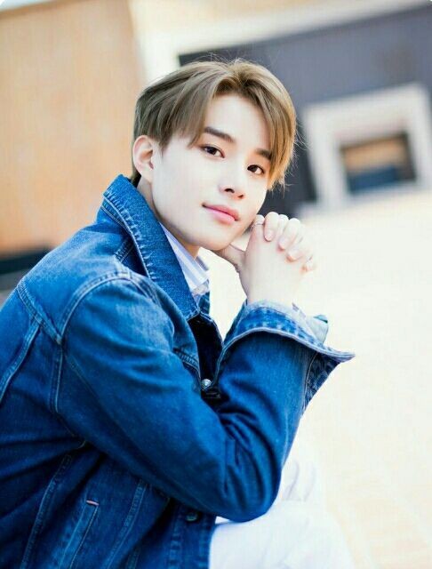 jungwoo handsome