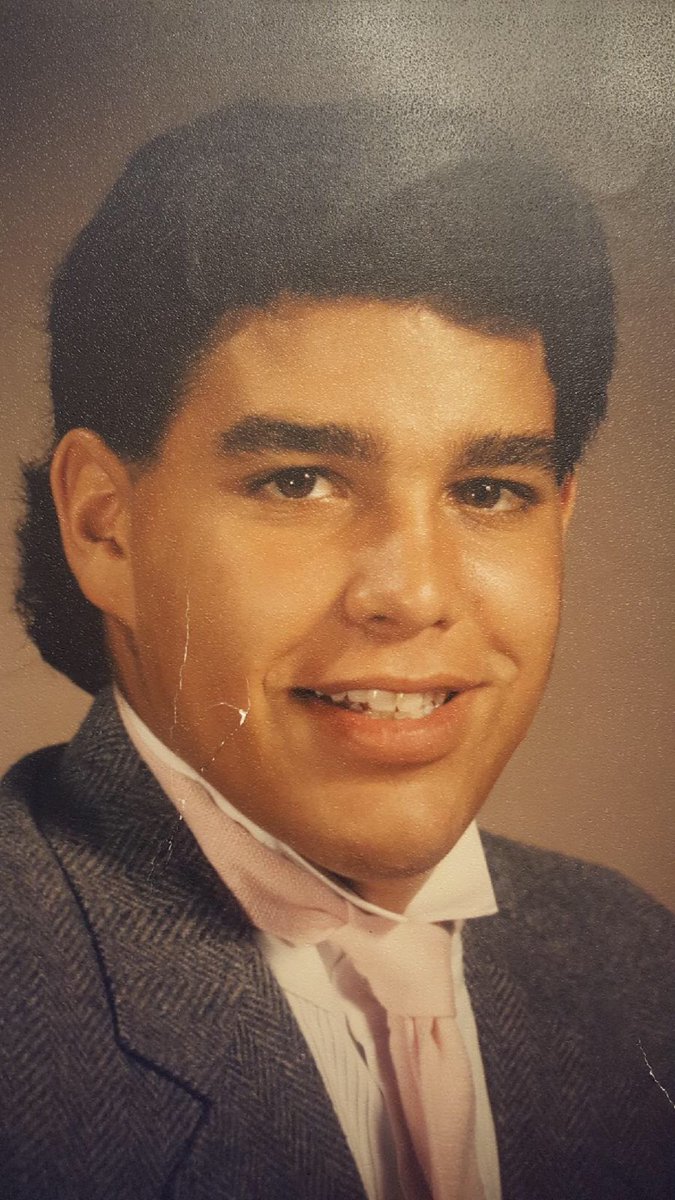 elsik_softball's tweet photo. In support of this year’s seniors, share YOUR senior picture no matter how old you. Christian Brothers Academy Class of 1986 and Cortland State Class of 1990. Come on friends, dig out those boxes of memories! Let’s see everyone’s pictures! https://t.co/Zb5UjwNkEF
